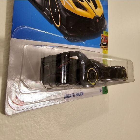 HotWheels Yellow Bugatti Bolide HW Exotics - Picture 2 of 7